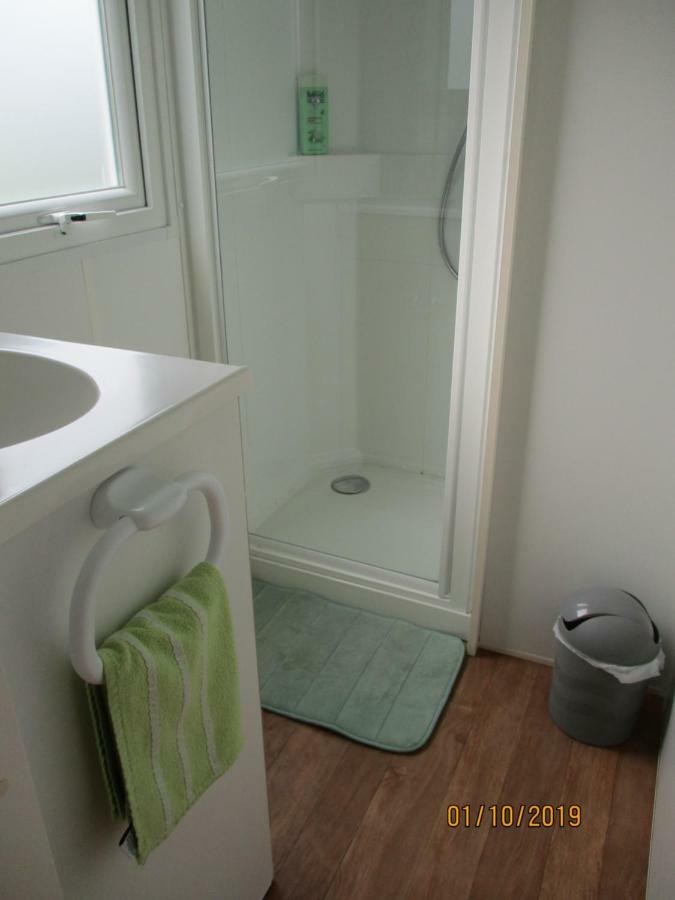 Les Mobile Home De Kerroyal Garlan Dış mekan fotoğraf